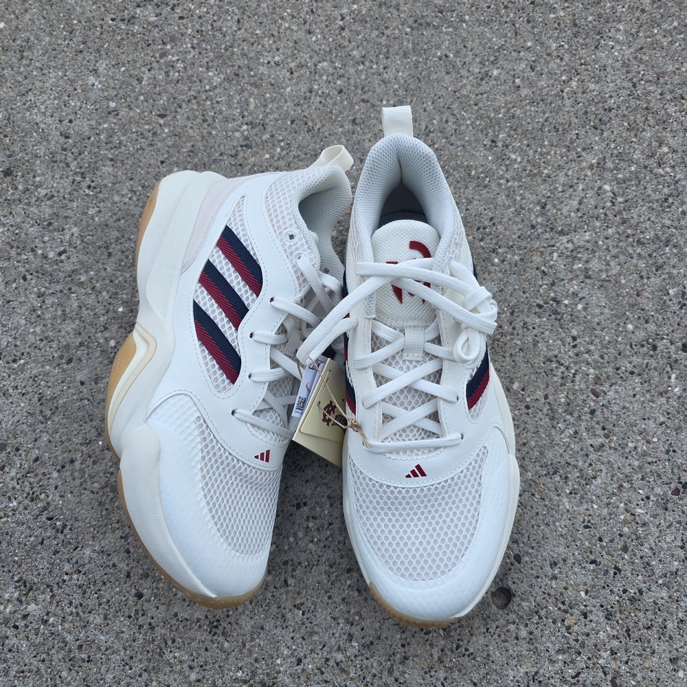 Adidas  Mahomes Kids  Youth Basketball  Sneaker Size 6.5Y